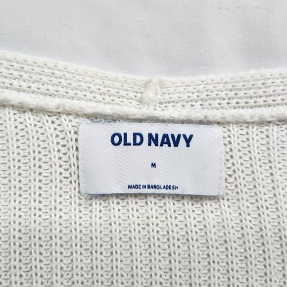 Old Navy White Sweater Medium
Lot I - Picture 4 of 7